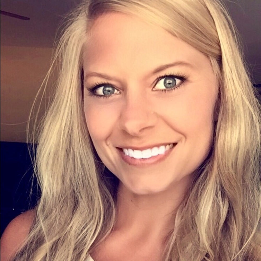 Meet your Posher, Amanda